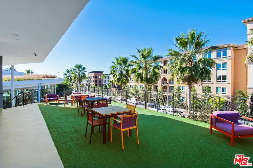 5831 Seawalk Drive 240, Playa Vista, California 90094 home-pic-28